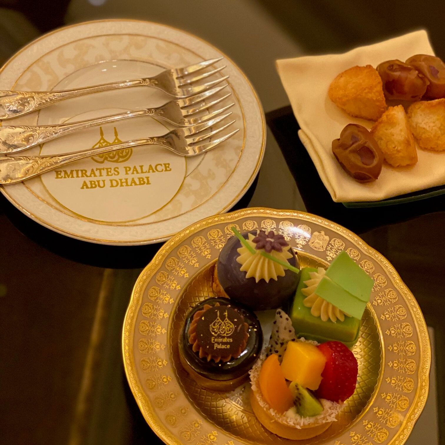 Sightseeing in Abu Dhabi 12 IMG 0935 1920w 2 edited